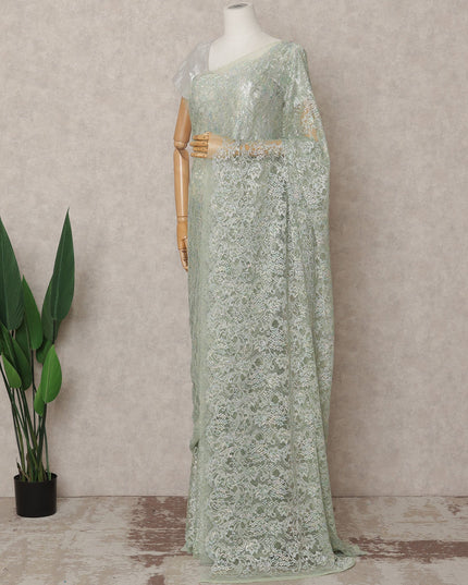 ساري فرنسي فاخر باللون الأخضر الباستيل من الدانتيل الشانتيلي المعدني، بطول 5.5 متر وعرض 110 سم، مستورد من فرنسا - D25416