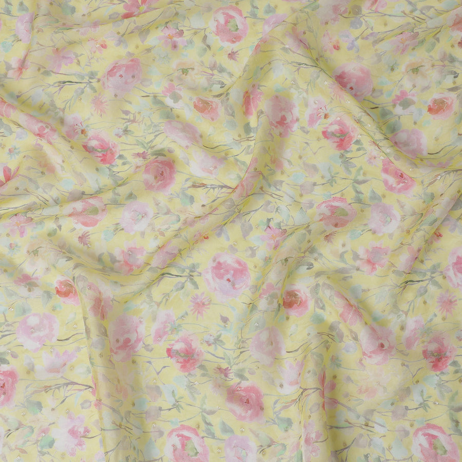 قماش أورجانزا صناعي مزين بالورود باللون الأصفر - عرض 110 سم، صنع في الهند - D19631