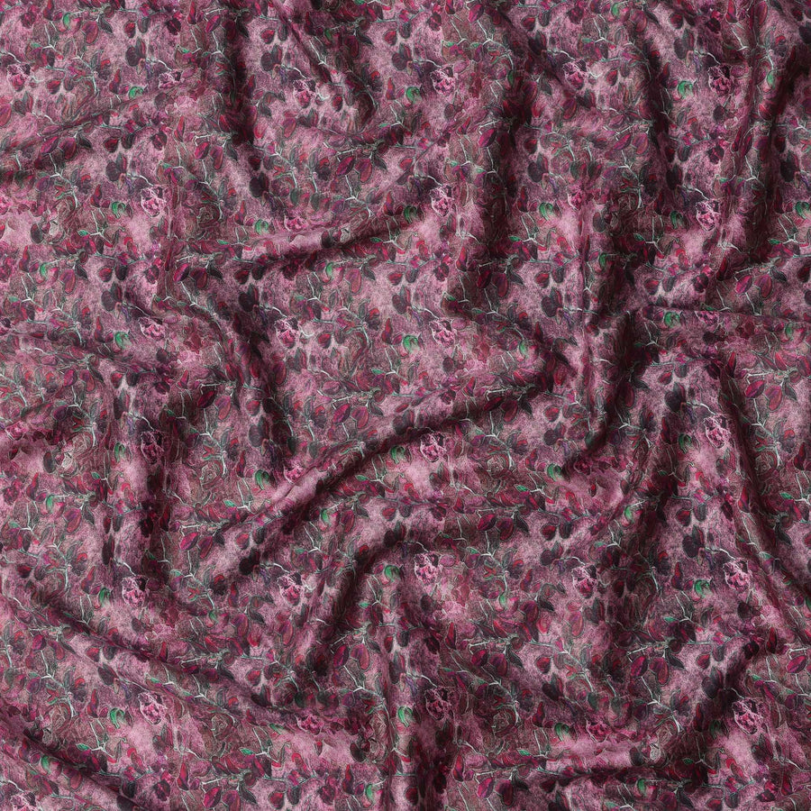 قماش ساتان قطني وردي غامق مزهر بتصميم أوراق تجريدية - عرض 110 سم - D21955