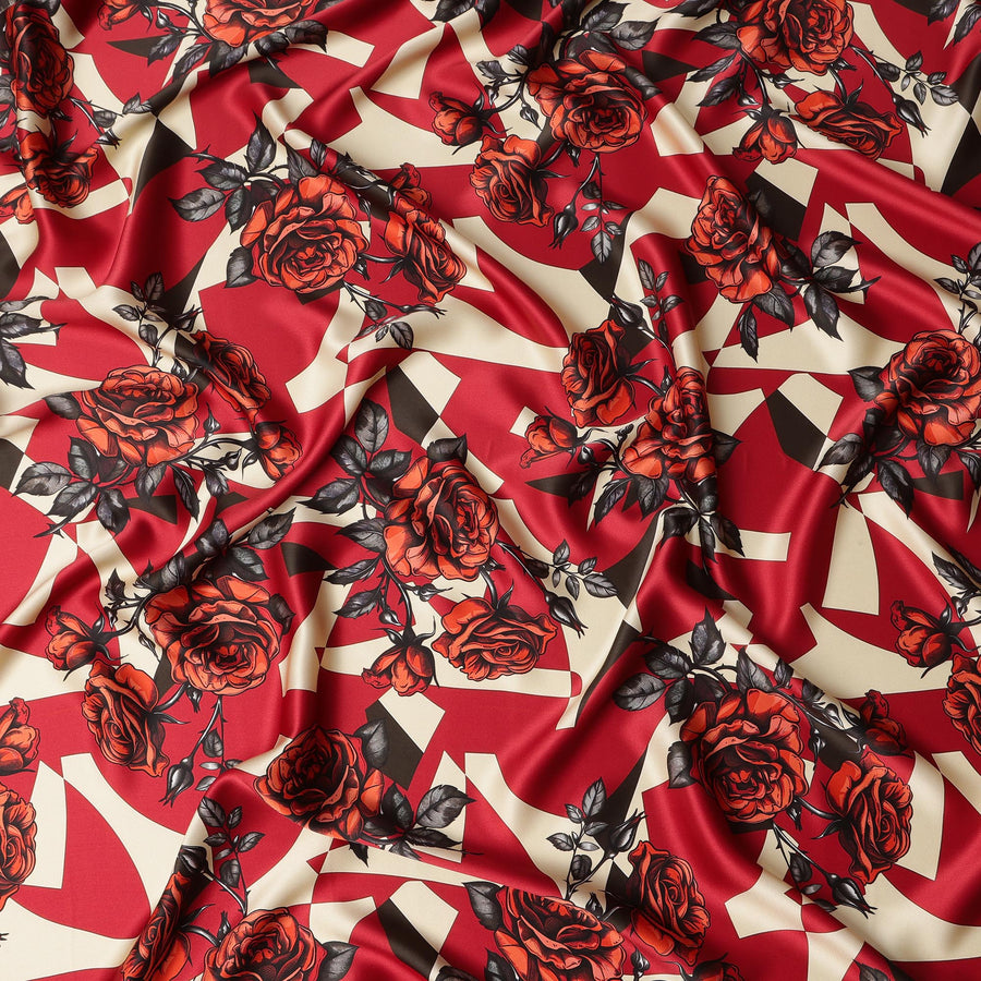قماش ساتان إيطالي فاخر أحمر اللون بطبعة وردة باللونين الأسود والبيج - 140 سم - D22284
