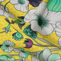 قماش حرير ساتان إيطالي فاخر بقاعدة صفراء بطبعة زهور زرقاء وبيضاء، عرض 140 سم، صنع في إيطاليا - D22976