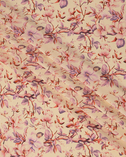 قماش ساتان حريري إيطالي فاخر بقاعدة بلون الخوخ الفاتح مع طبعة زهور باللونين الوردي والأرجواني، عرض 140 سم، صنع في إيطاليا - D22980