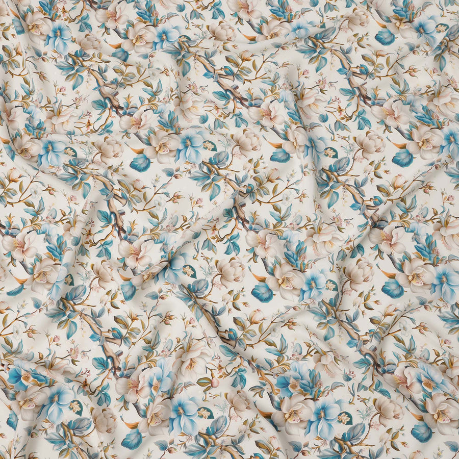 قماش حرير ساتان إيطالي فاخر بقاعدة عاجية مع طباعة زهور باللونين الأزرق السماوي والبيج، عرض 140 سم، صنع في إيطاليا - D22981