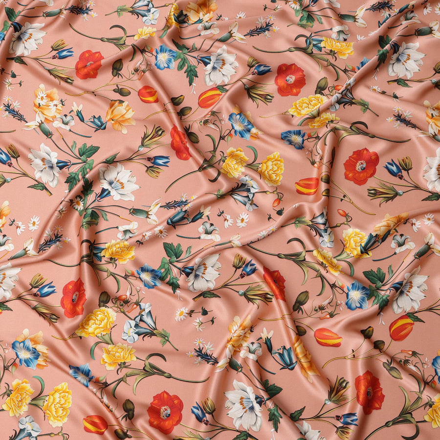 قماش ساتان حريري إيطالي فاخر بقاعدة بلون الخوخ مع طباعة زهور متعددة الألوان، عرض 140 سم، صنع في إيطاليا - D22987