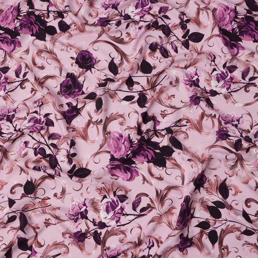 قماش حرير ساتان إيطالي فاخر بقاعدة وردية خدود مع طبعة زخرفية على شكل وردة بنفسجية، عرض 140 سم، صنع في إيطاليا - D22996