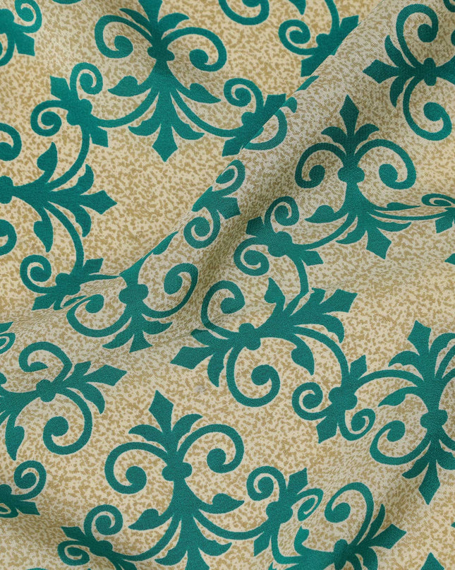 قماش كريب حريري خالص بطبعة بلاط باروكية باللون البيج مع الأزرق المخضر، عرض 110 سم، صنع في الهند - D23157