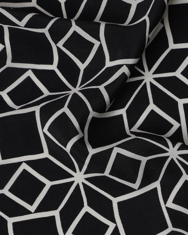 قماش كريب حريري خالص بطبعة مكعب بصري هندسي أسود، عرض 110 سم، صنع في الهند - D23169