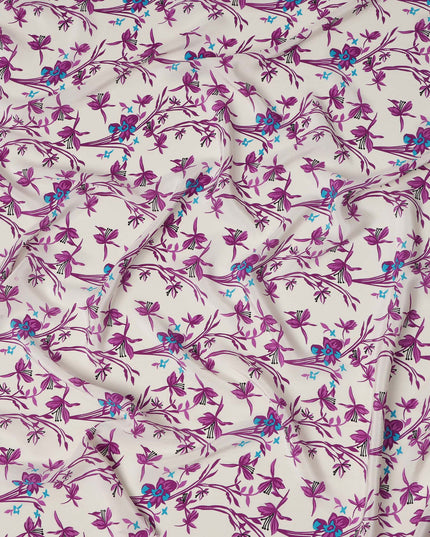 قماش كريب حريري خالص بقاعدة عاجية مع طباعة زهور بنفسجية وزرقاء، عرض 110 سم، صنع في الهند - D23180