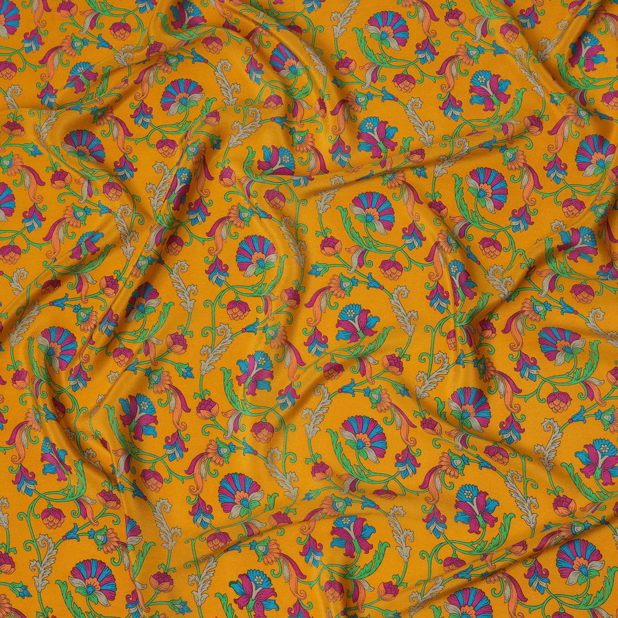 قماش كريب حريري خالص بقاعدة صفراء خردلية مع طبعة زهور عرقية متعددة الألوان، عرض 110 سم، صنع في الهند - D23183