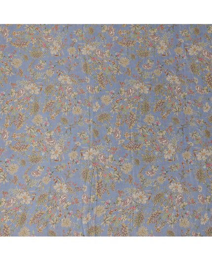 قماش فيسكوز مودال ساتان بطبعة زهور عتيقة بلون أزرق باهت، عرض 110 سم، صنع في الهند - D23289