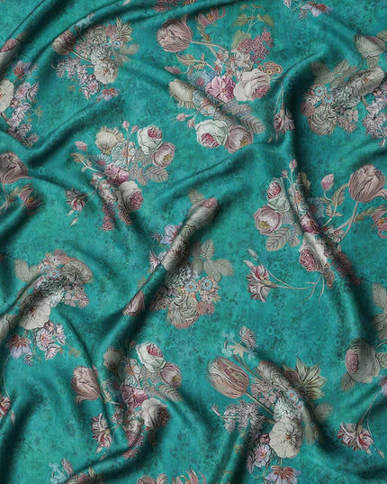 قماش فيسكوز مودال ساتان بطبعة باقة ورود عتيقة باللون الأخضر الفيروزي، عرض 110 سم، صنع في الهند - D23297