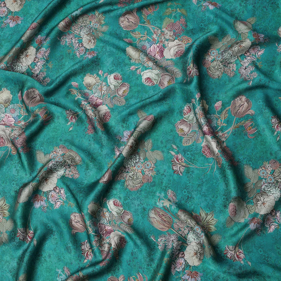قماش فيسكوز مودال ساتان بطبعة باقة ورود عتيقة باللون الأخضر الفيروزي، عرض 110 سم، صنع في الهند - D23297