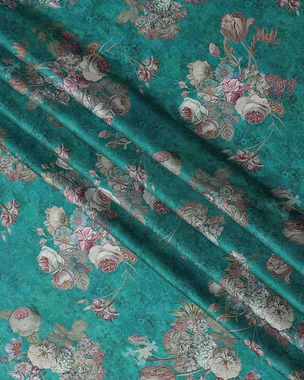 قماش فيسكوز مودال ساتان بطبعة باقة ورود عتيقة باللون الأخضر الفيروزي، عرض 110 سم، صنع في الهند - D23297