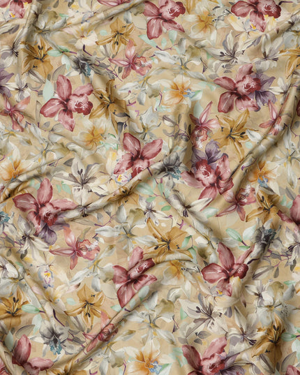 قماش فيسكوز مودال ساتان بطبعة زهور باللون البيج العنابي والخردل، عرض 110 سم، صنع في الهند - D23309