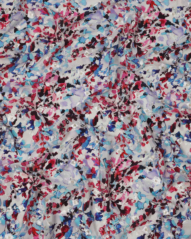 قماش كريب فيسكوز بطباعة رقمية متعددة الألوان بقاعدة بيضاء ونقشة زهور وفراشات، عرض 110 سم، صنع في الهند - D23613