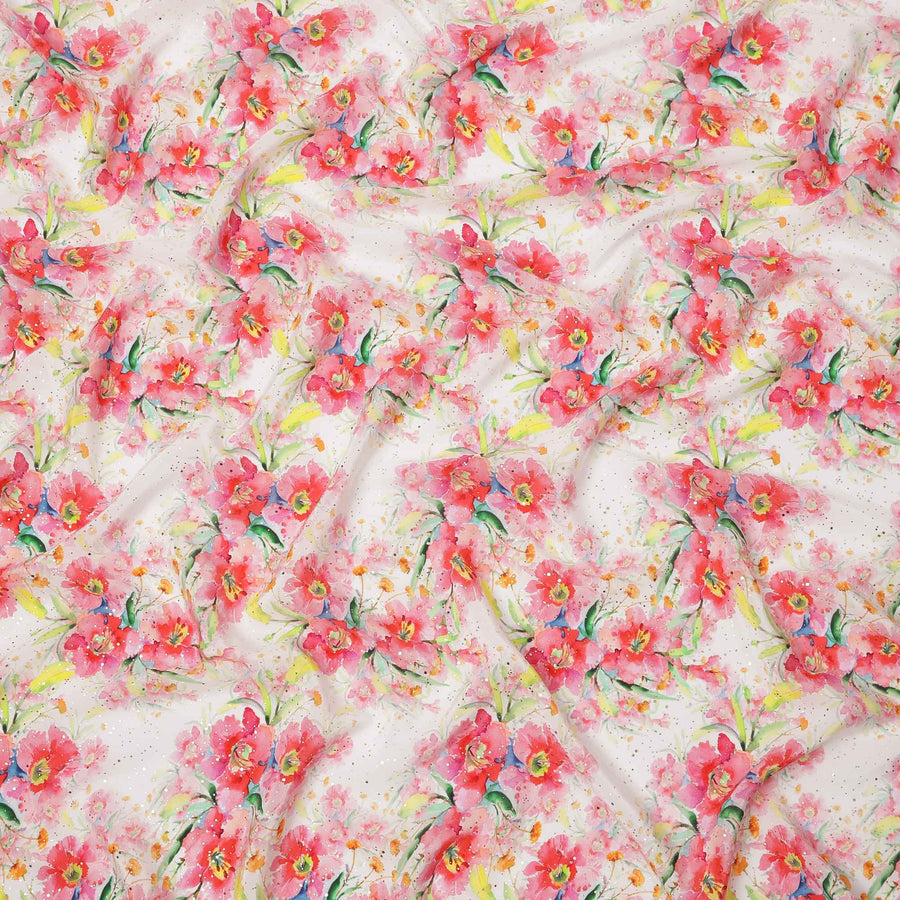 قماش كريب فيسكوز بطباعة رقمية بألوان مائية وزهور وردية بقاعدة بيضاء، عرض 110 سم، صنع في الهند - D23633