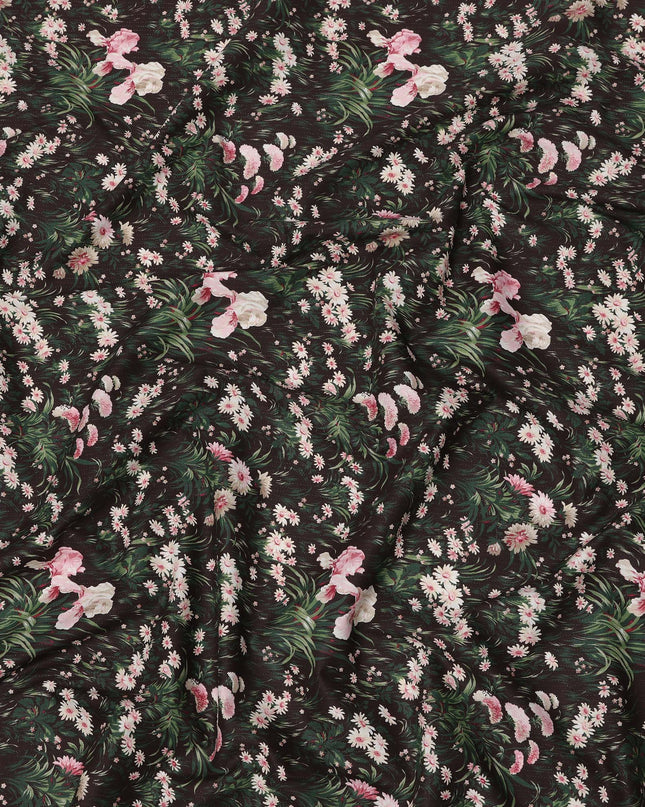 قماش قطني بلون بني شوكولاتة مع طبعة زهور باللونين الوردي والأبيض، عرض 110 سم، صنع في اليابان - D24181