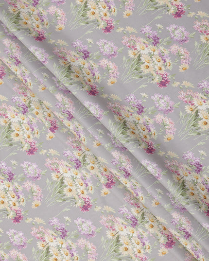 قماش قطني رمادي لافندر مع طبعة زهور الأقحوان الوردية والأصفر، عرض 110 سم، صنع في اليابان - D24186