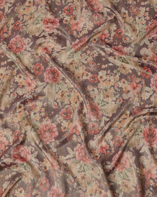 قماش توسار من الفيسكوز بطبعة زهور عتيقة متعدد الألوان، بقاعدة بنية شوكولاتة، بخطوط رفيعة، عرض 110 سم، صنع في الهند - D24354