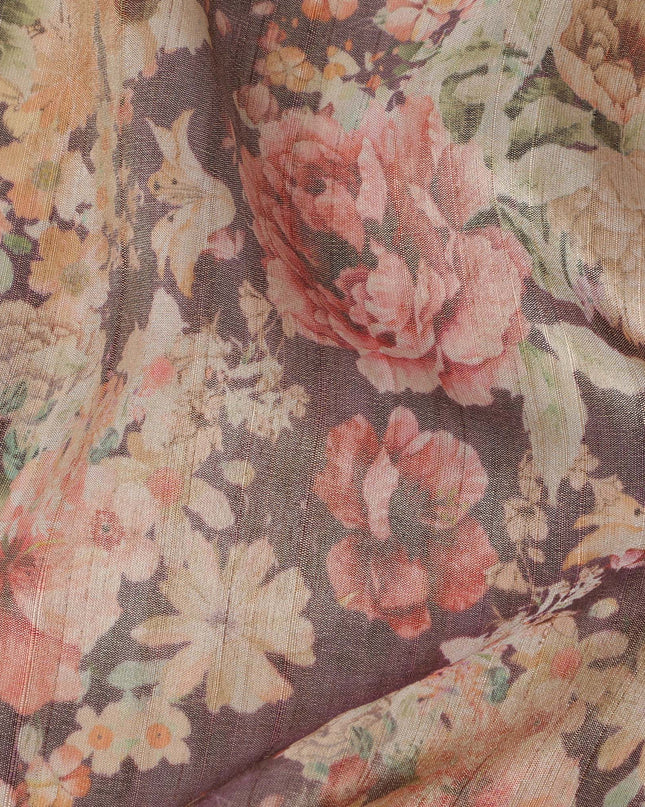 قماش توسار من الفيسكوز بطبعة زهور عتيقة متعدد الألوان، بقاعدة بنية شوكولاتة، بخطوط رفيعة، عرض 110 سم، صنع في الهند - D24354