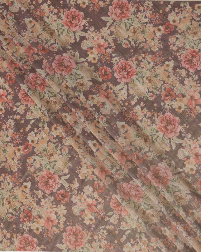 قماش توسار من الفيسكوز بطبعة زهور عتيقة متعدد الألوان، بقاعدة بنية شوكولاتة، بخطوط رفيعة، عرض 110 سم، صنع في الهند - D24354