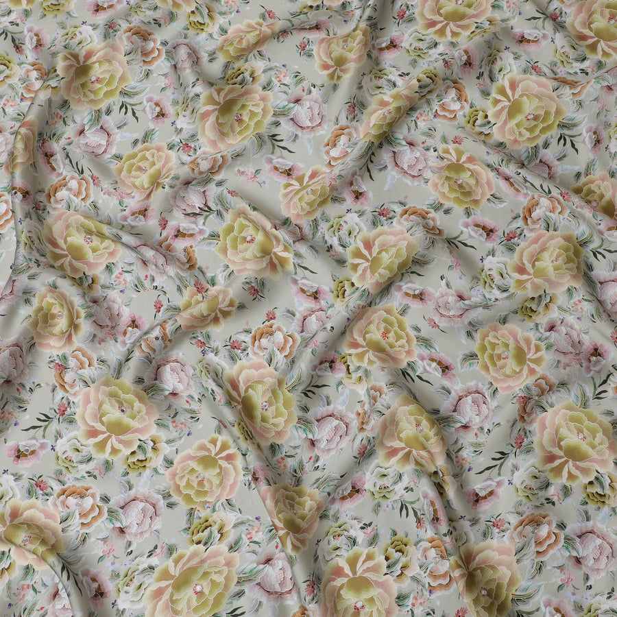 قماش ساتان فيسكوز مودال بنقشة زهور الفاوانيا الباستيل مع زخارف مرآوية - عرض 110 سم - D20268