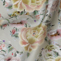 قماش ساتان فيسكوز مودال بنقشة زهور الفاوانيا الباستيل مع زخارف مرآوية - عرض 110 سم - D20268