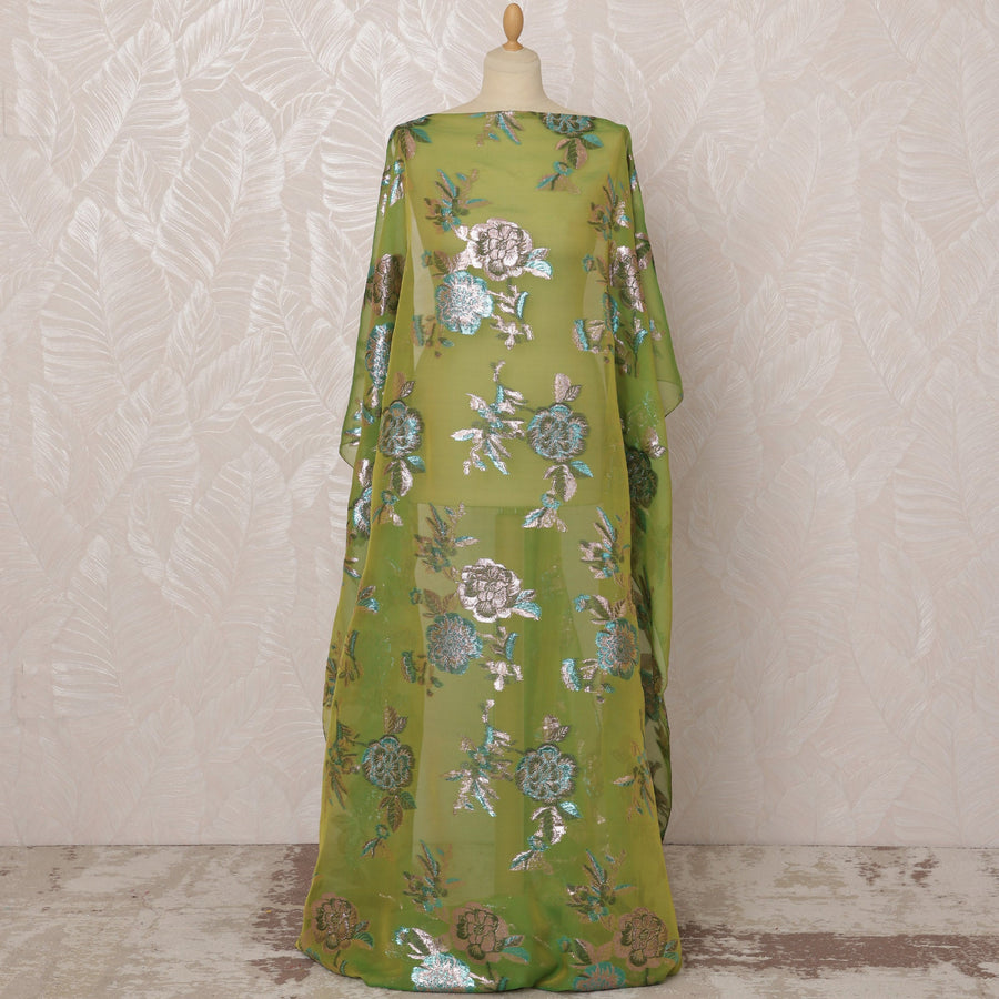 قماش شيفون حرير صومالي أخضر مع لوركس معدني فضي وأزرق، 3.5 متر، عرض 140 سم - D20883