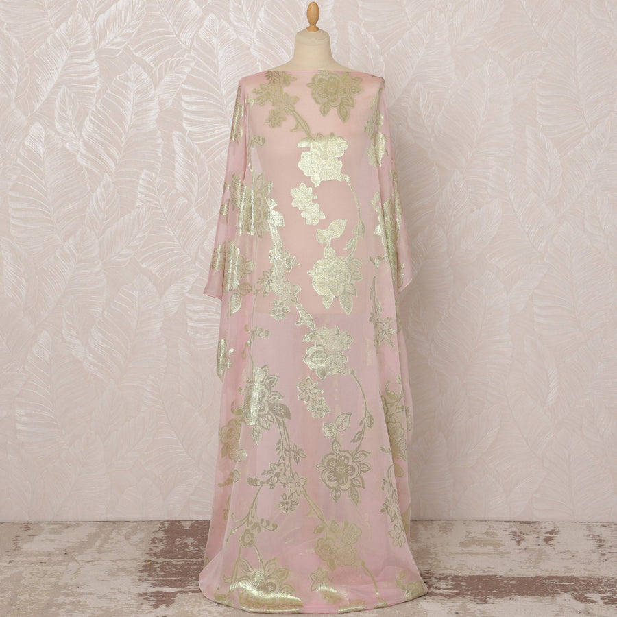 قماش شيفون ديراك من الحرير الصومالي (الفرنسوي) باللون الوردي الفاتح مع لوركس معدني، 3.5 متر، عرض 140 سم، صنع في فرنسا - D20889