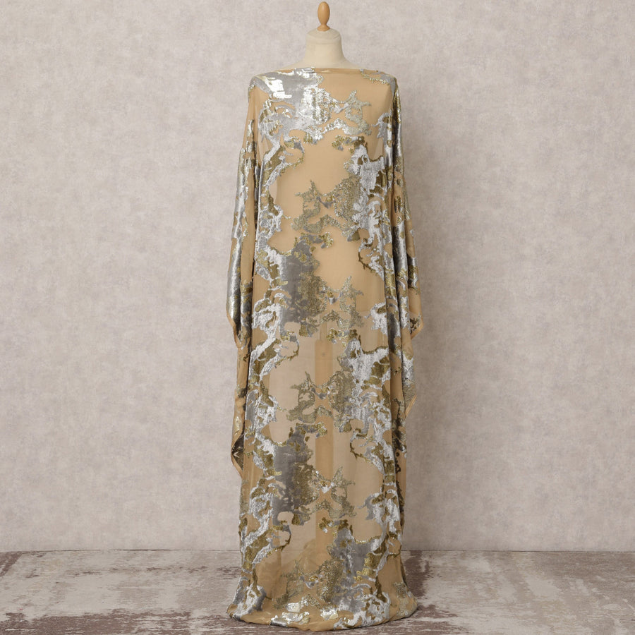 قماش مكمل ديراك من الحرير الصومالي البيج مع لوركس معدني فضي وذهبي، 3.5 متر، عرض 140 سم، كوريا الجنوبية - D22097