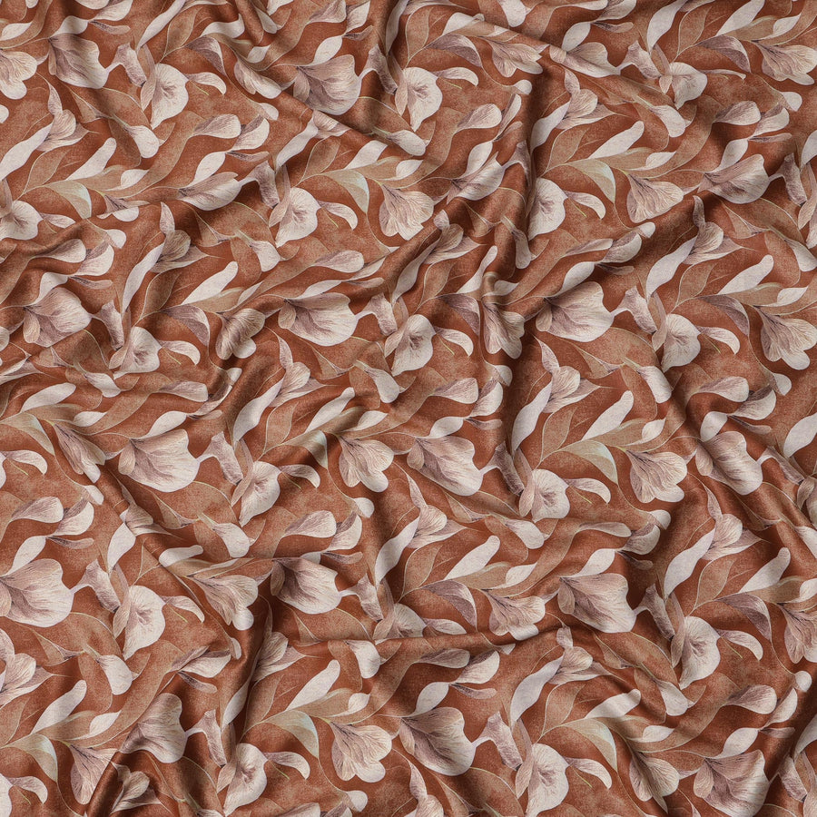قماش ساتان قطني بطبعة زنبق بني صدئ، تصميم زهور رقمية باللون البيج، عرض 110 سم، صنع في الهند - D22608