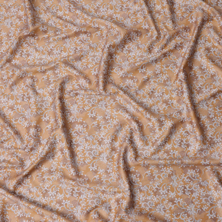 قماش ساتان قطني مزخرف بنقشة زهور باروكية باللون الأصفر الخردلي، مطبوع عليه بالكامل باللونين الأبيض والبني، عرض 110 سم، صنع في الهند - D22621