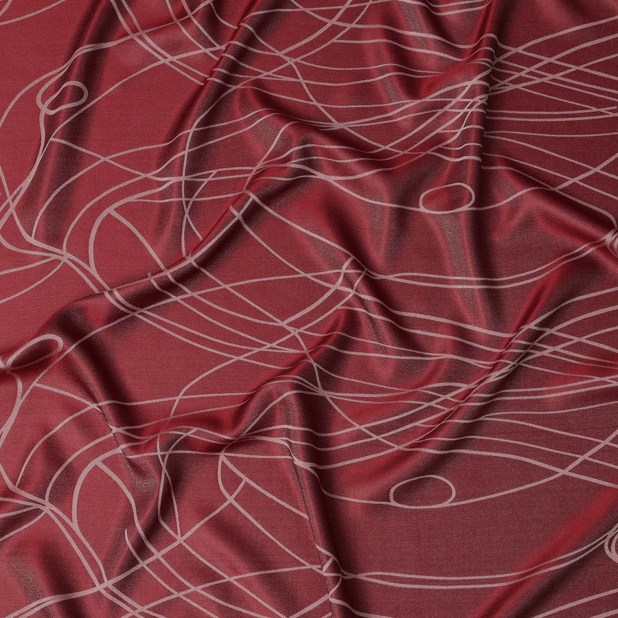 قماش ساتان حريري خالص بطبعة معدنية جاكار بخطوط تجريدية بلون أحمر غامق، عرض 110 سم، صنع في كوريا الجنوبية - D23012