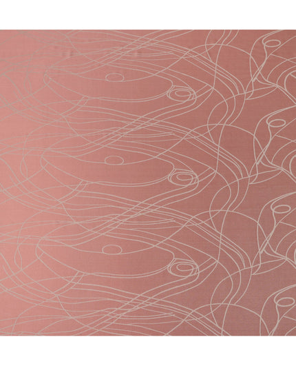 قماش ساتان حريري خالص بطبعة معدنية جاكار بخطوط تجريدية وردية خدود، عرض 110 سم، صنع في كوريا الجنوبية - D23015