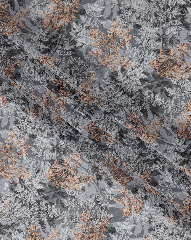 ثوب سوداني تقليدي باللون الرمادي الفاتح وأوراق النحاس من قماش الفوال القطني الخالص، طول 4.5 متر، عرض 140 سم - صنع في الهند - D23138