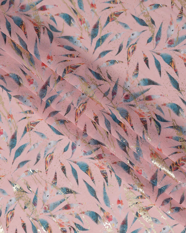 ثوب سوداني تقليدي مطبوع عليه أوراق الشجر باللون الوردي الفاتح واللون الأزرق المخضر والذهبي، مصنوع من قماش الفوال القطني الخالص، بطول 4.5 متر، وعرض 140 سم - صنع في الهند - D23156