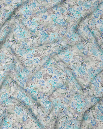 قماش كريب فيسكوز مطبوع عليه زهور نباتية زرقاء بقاعدة عاجية، عرض 110 سم، الهند - D23420