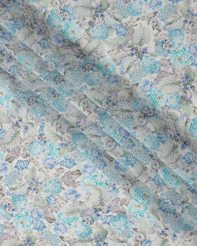 قماش كريب فيسكوز مطبوع عليه زهور نباتية زرقاء بقاعدة عاجية، عرض 110 سم، الهند - D23420