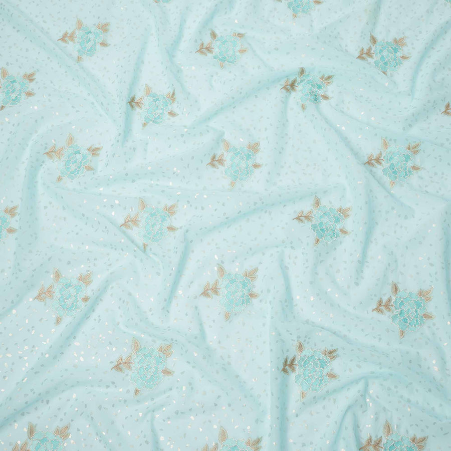 قماش فوال قطني أزرق سماوي مطرز بنقشة زهور مع تفاصيل ترتر، عرض 140 سم، صنع في الهند - D23720