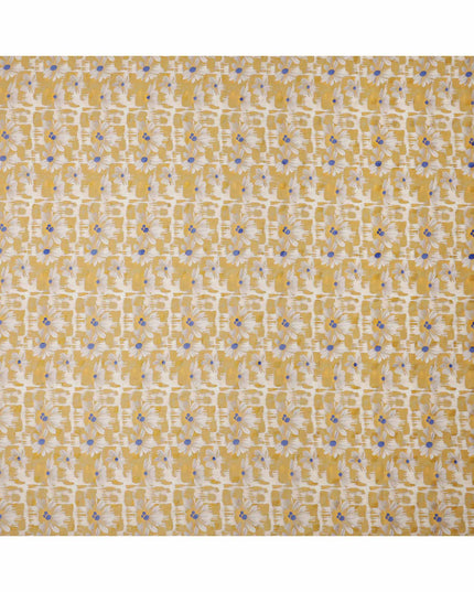 قماش فوال قطني مطبوع عليه زهور الأقحوان باللونين الأصفر الخردلي والأبيض مع خلفية تجريدية بضربات الفرشاة، عرض 140 سم، صنع في الهند - D23736