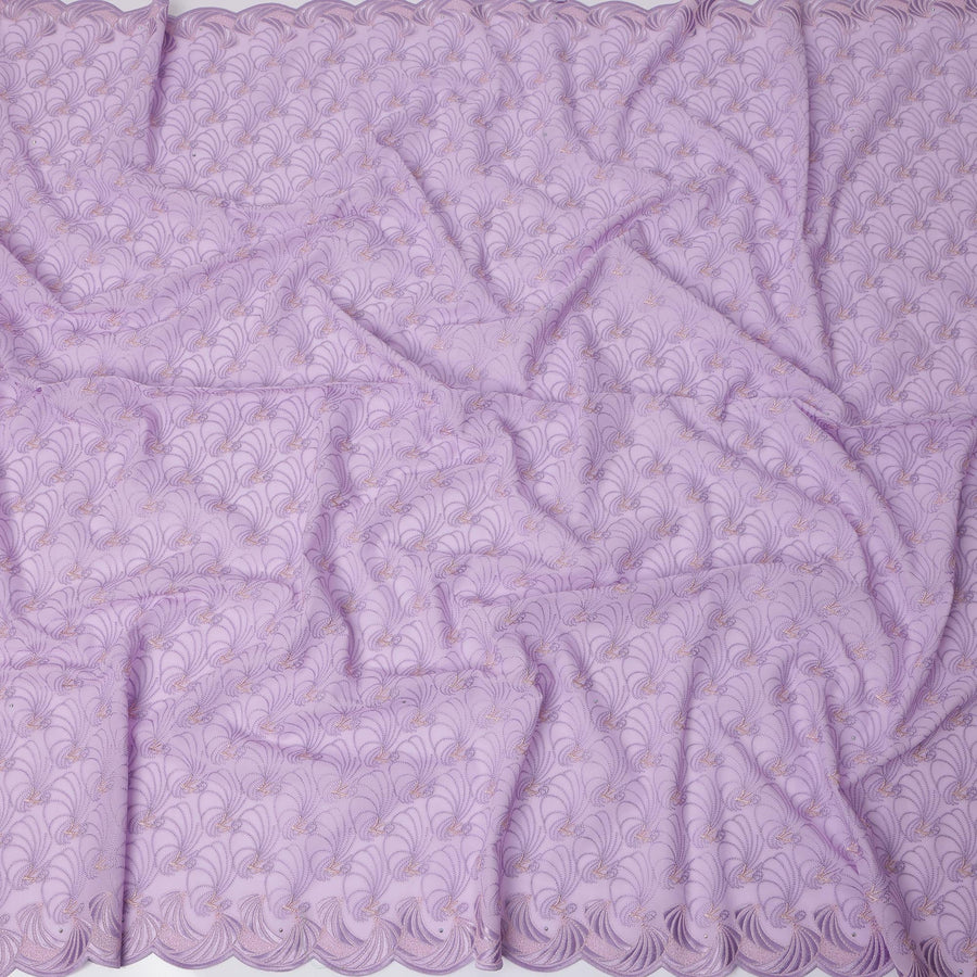 ثوب سوداني من قماش الفوال السويسري الفاخر باللون الخزامي مع تطريز وردي وحواف مزخرفة، 4.5 متر × 140 سم - D21645