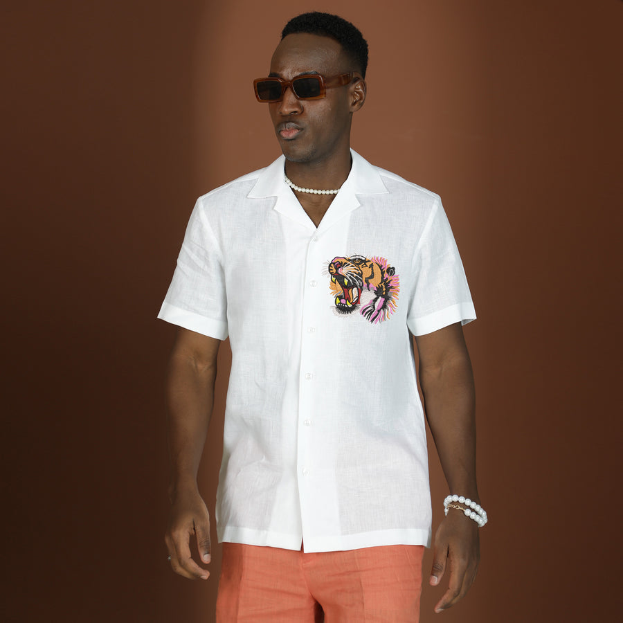 قميص فني - قميص من الكتان الخالص مطرز حسب الطلب مقاس 60 ليا وايت - تصميم النمر - D21704