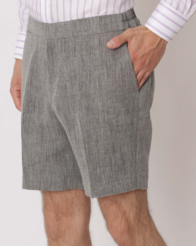 شورت كتان فاخر باللون الرمادي الفحمي، بقصّة مُخصّصة، صُنع في الإمارات العربية المتحدة - D22002