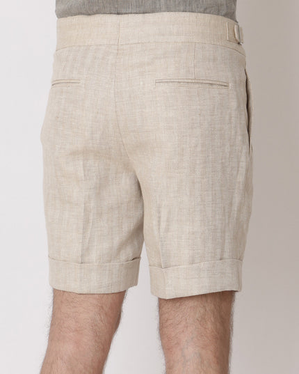 شورت من الكتان الخالص الفاخر باللون البيج الطبيعي، بقصّة مُخصّصة، صُنع في الإمارات العربية المتحدة - D22003