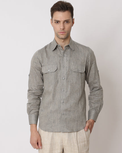 قميص كتان نقي فاخر بلون رمادي موس، بقصة كلاسيكية، صنع في الإمارات العربية المتحدة - D22011