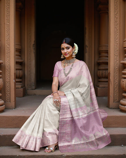 ساري كانجيفارام من الحرير الخالص بلون اللافندر والفضي، مزين بزخارف فنية منسوجة يدويًا، بطول 5.5 متر مع بلوزة، من أصل هندي - D22669