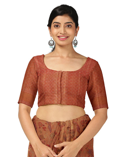 ساري كانجيفارام من الحرير الخالص باللونين النحاسي والأحمر، مزين بزخارف نباتية معقدة منسوجة يدويًا، بطول 5.5 متر مع قطعة بلوزة، من أصل هندي - D22670