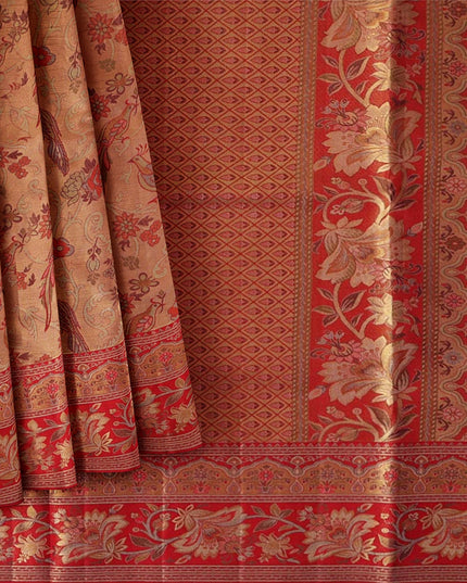 ساري كانجيفارام من الحرير الخالص باللونين النحاسي والأحمر، مزين بزخارف نباتية معقدة منسوجة يدويًا، بطول 5.5 متر مع قطعة بلوزة، من أصل هندي - D22670