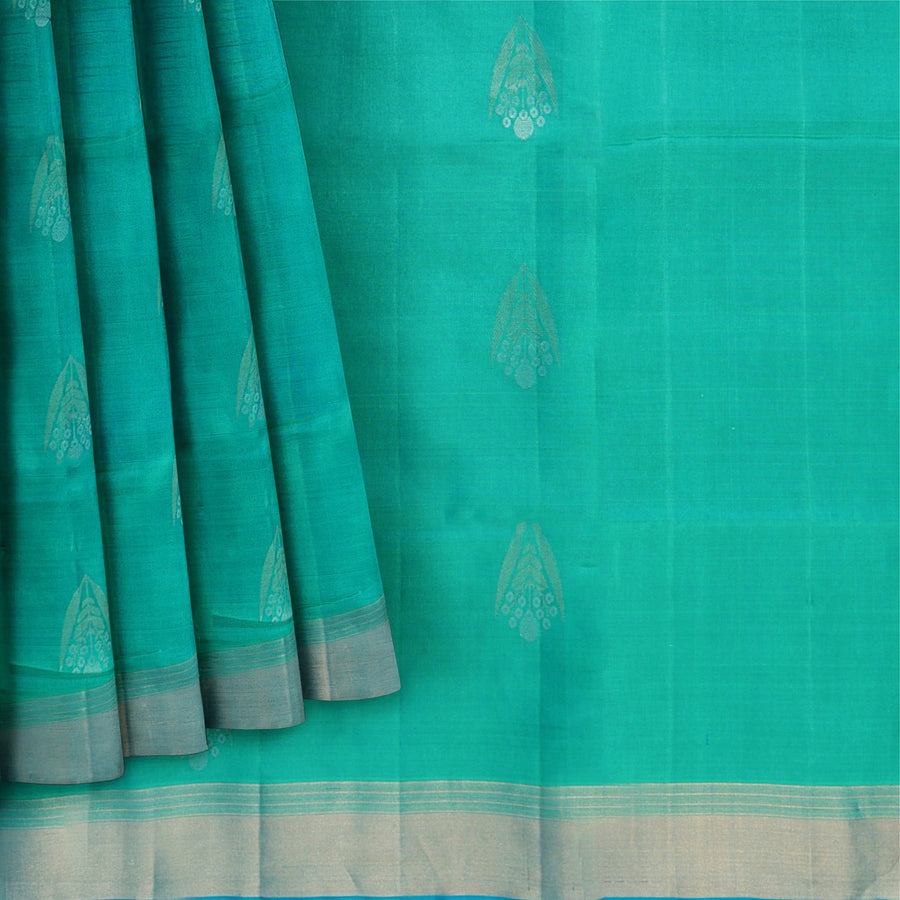 ساري حرير ناعم منسوج بلون أخضر زمردي مع لمسات من زاري ذهبي، بطول 5.5 متر مع قطعة بلوزة، من أصل هندي - D22681