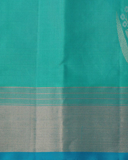 ساري حرير ناعم منسوج بلون أخضر زمردي مع لمسات من زاري ذهبي، بطول 5.5 متر مع قطعة بلوزة، من أصل هندي - D22681